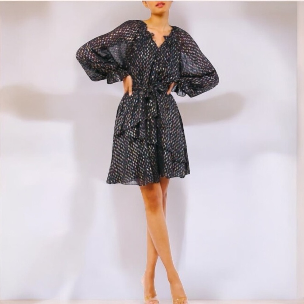 CIEBON Kerina Metallic Tie Waist Navy Multi
Long Sleeve Dress Size Large